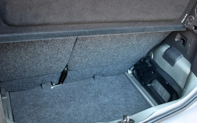 Volkswagen up! cena 28900 przebieg: 61000, rok produkcji 2015 z Zamość małe 172